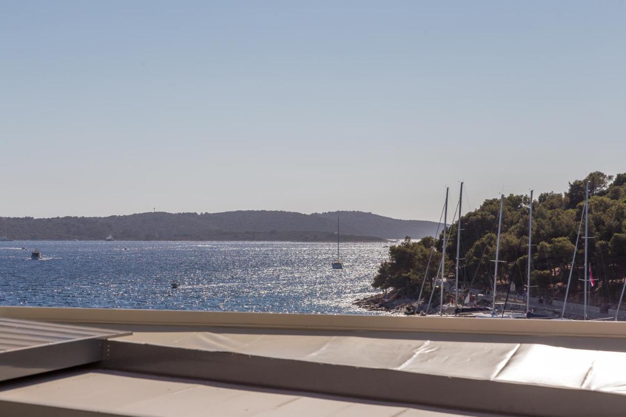 Apartment Petric Hvar Town Exterior foto