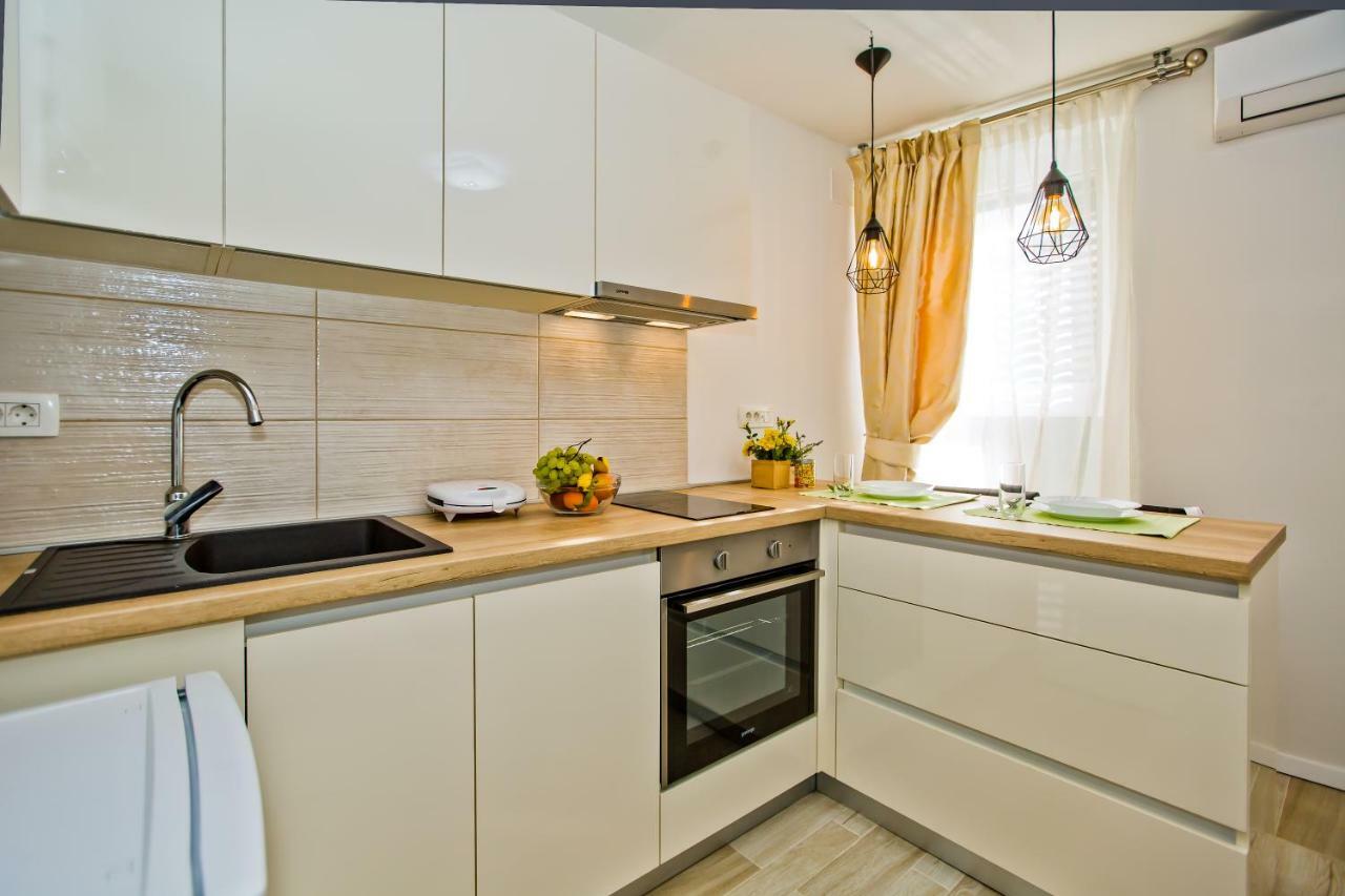 Apartment Petric Hvar Town Exterior foto