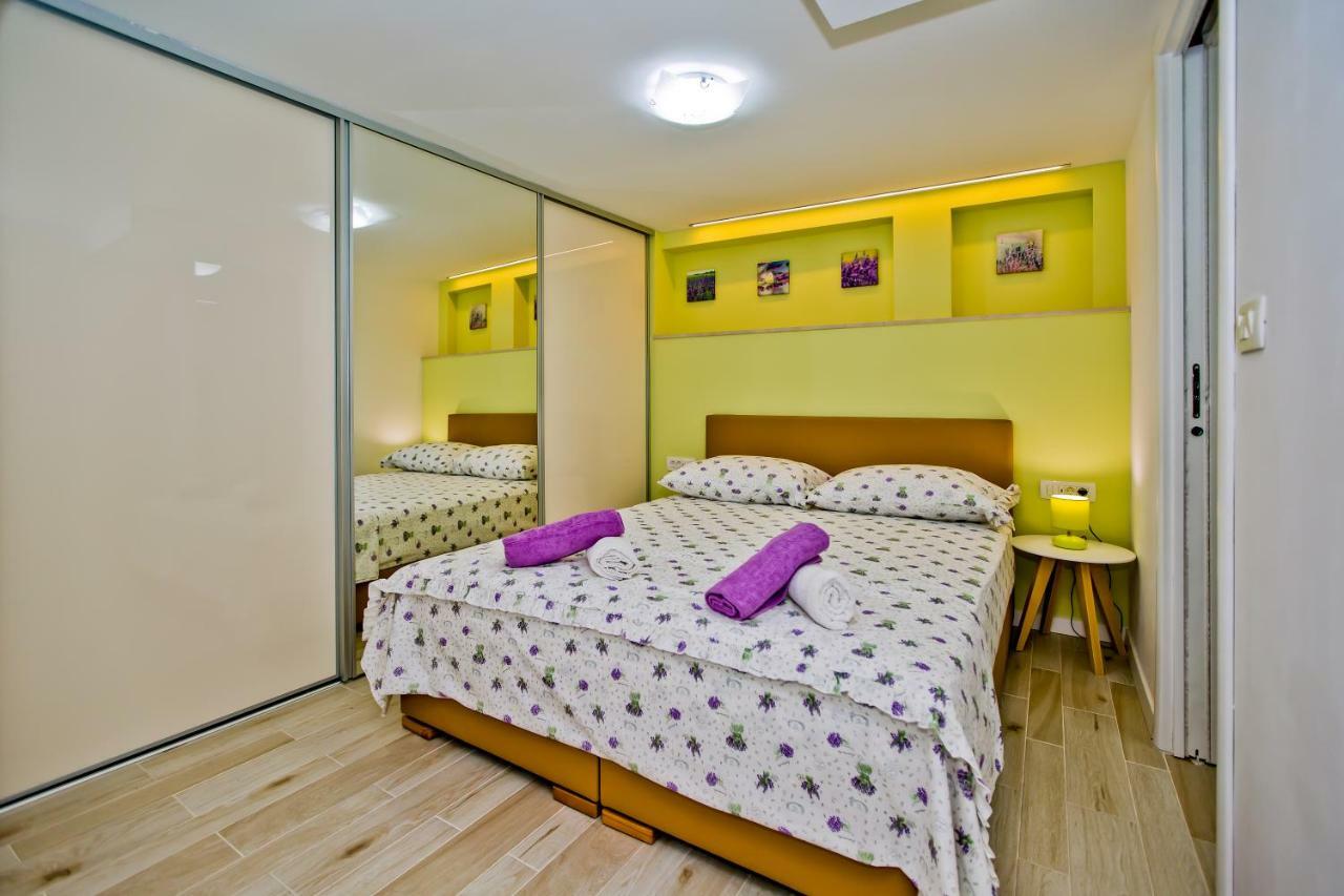 Apartment Petric Hvar Town Exterior foto