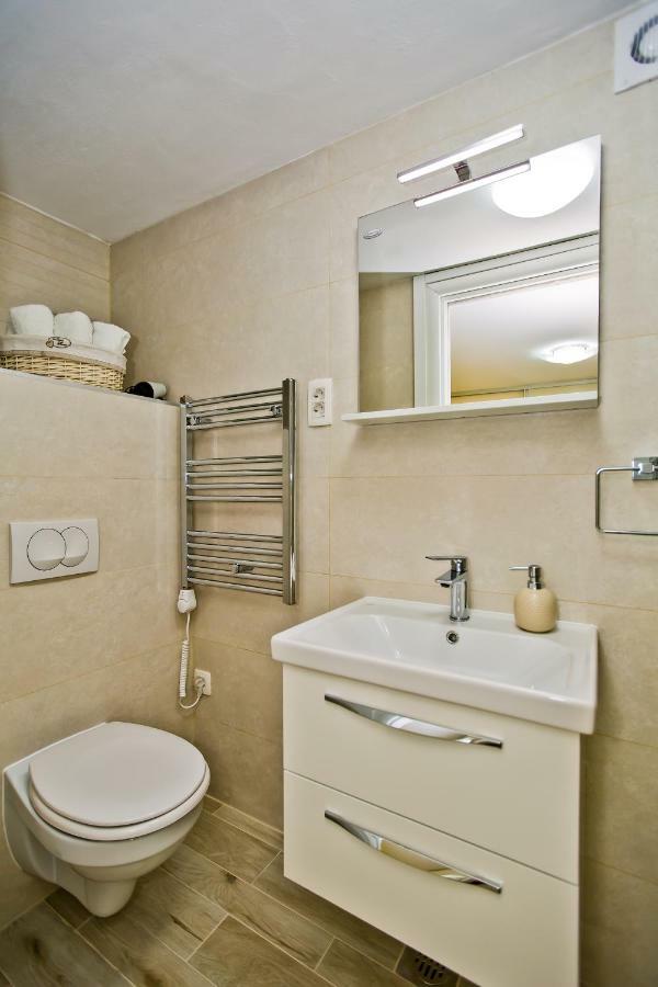 Apartment Petric Hvar Town Exterior foto